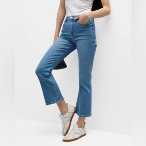 Frame Denim Le Crop Mini Boot in medium wash